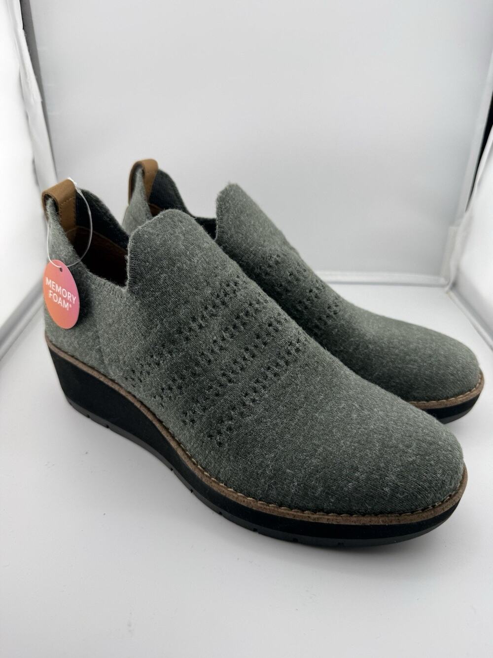 NWOB Comfortiva Fields Knit Wedge Shooties Cozy Booties Size 7.5 M